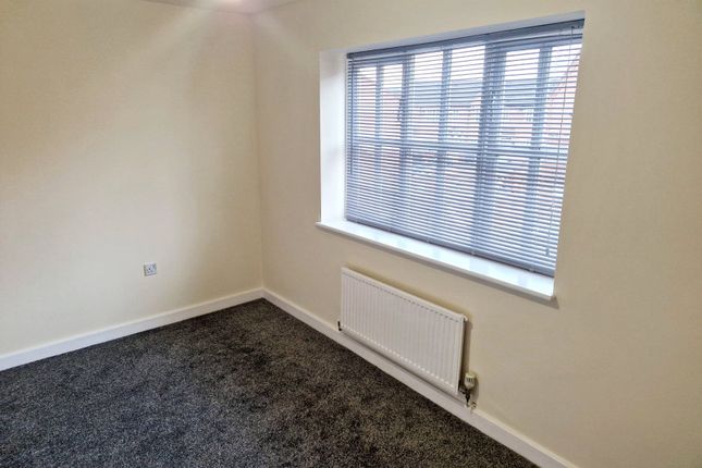 Terraced house for sale in Stourbridge Road, Kidderminster, Worcestershire