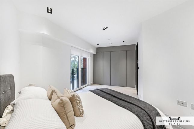 Flat 1, Keybridge House, 2 Exchange Gardens, London photo 4