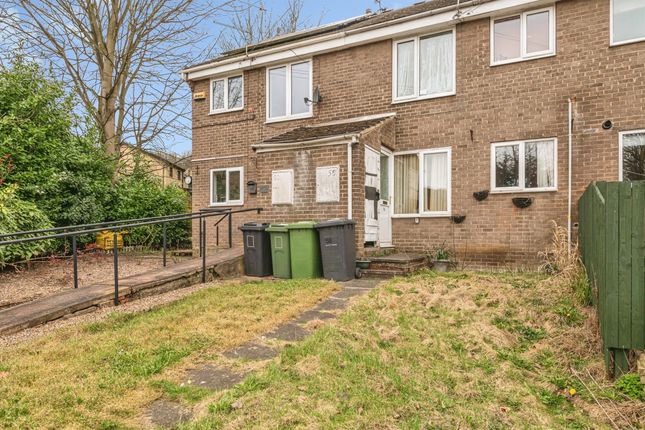1-bed flat on 58, Croft Gardens, Huddersfield, £40,000