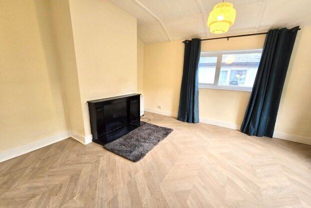 Thumbnail Bungalow to rent in Emma Road, London