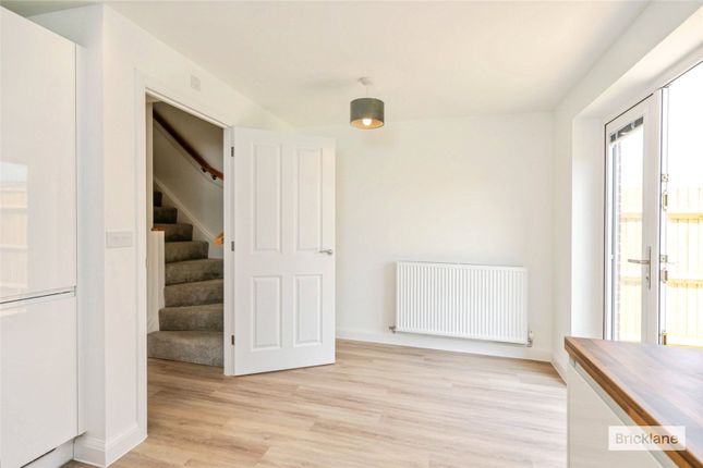 1, Sandpiper Grove, Chichester photo 3