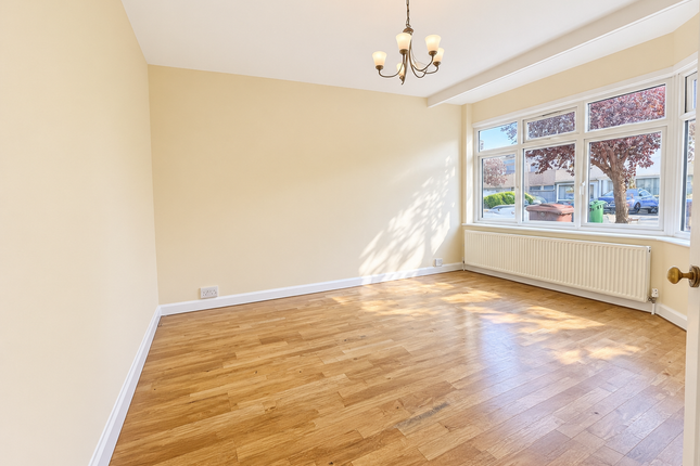 63, Crofts Road, Harrow photo 2