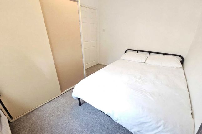 Flat 3, Delamere House, Brook Road, Manchester photo 2