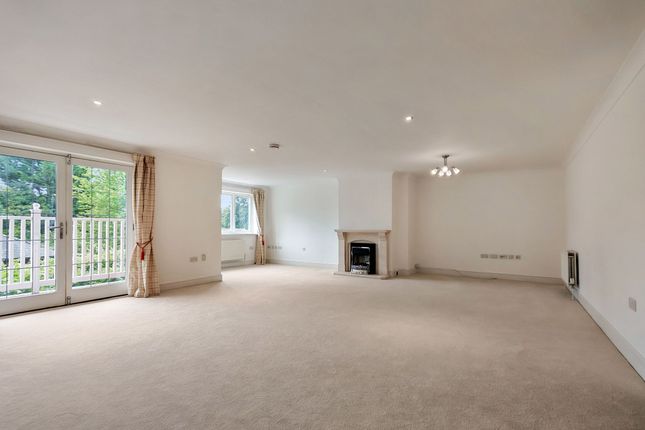 Flat 8, Elmfield Place Elmfield, Tenterden photo 2