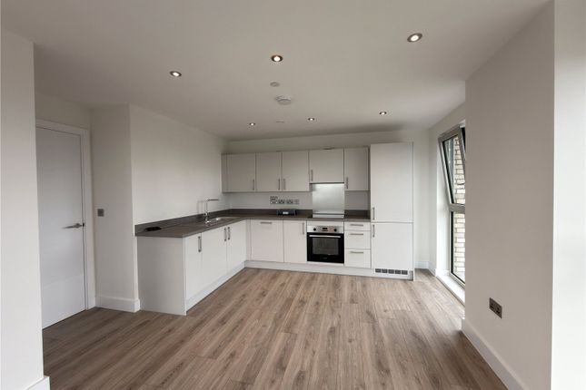 2-bed house on Boulevard Plaza, Birmingham, £1,350/mo