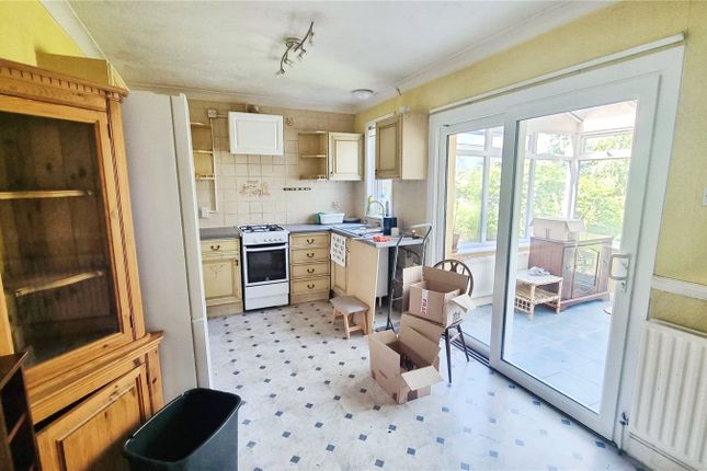 34, Hawthorn Road, West Sussex photo 2