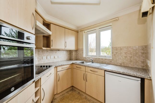 43 Cwrt Hywel, 20 Alexandra Road, Gorseinon photo 4
