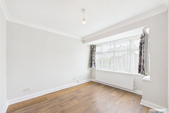Aldridge Avenue, Middlesex photo 2