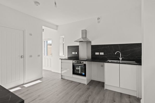 35, Tryst Road, Stenhousemuir photo 4