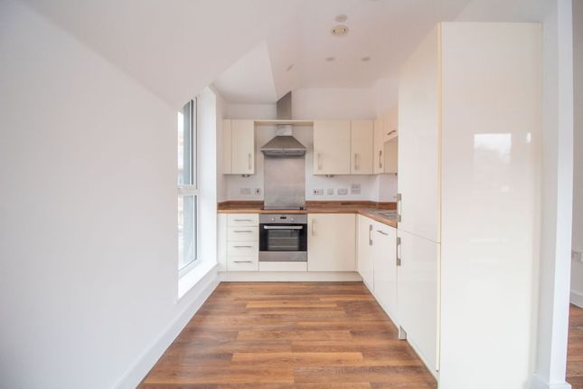 Flat for sale in Oasthouse Drive, Horndean