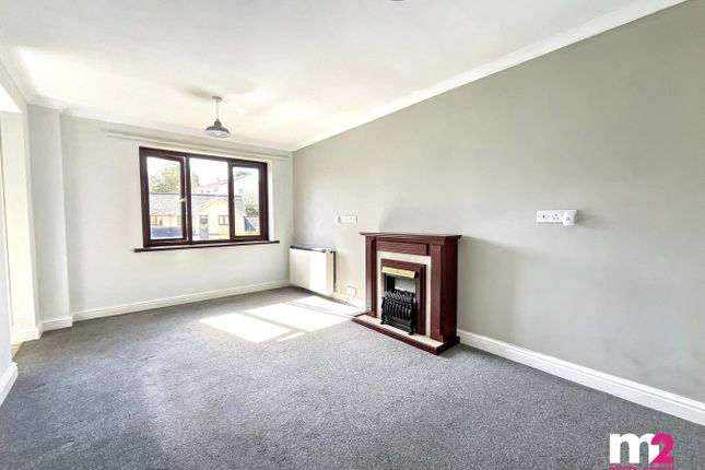 Hawthorn Gardens, The Hawthorns, Newport photo 2