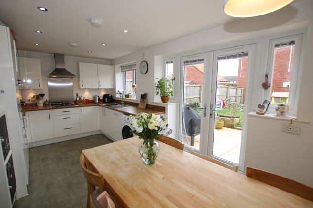 22, Goldcrest Avenue, Branston photo 2