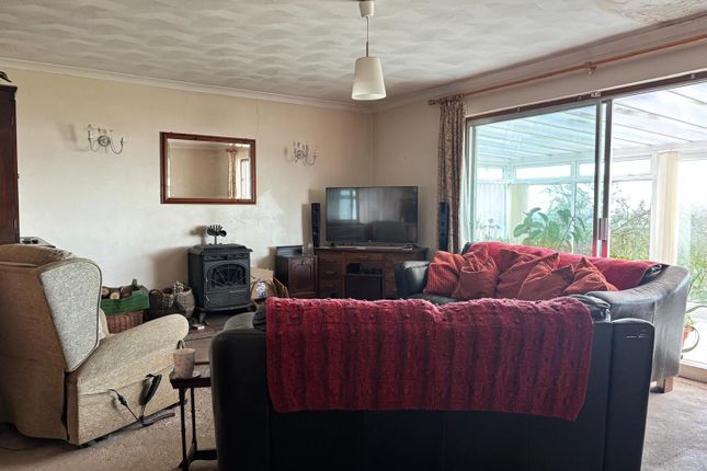 46, Heol Gwermont, Kidwelly photo 4