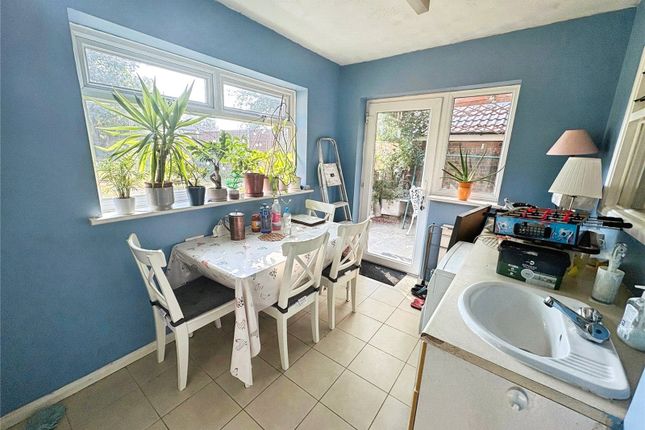 7, Hammond Road, Surrey photo 5