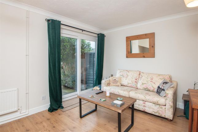 93, Chepstow Drive, Milton Keynes photo 5