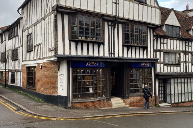 Retail premises to let in High Street, Bishop's Stortford