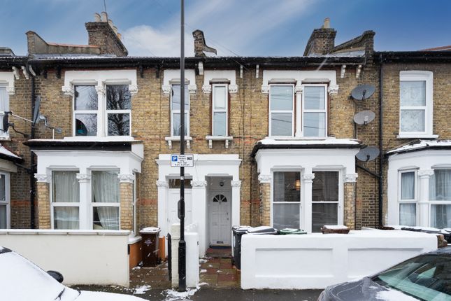 2 bed flat for sale in Norman Road, London E11
