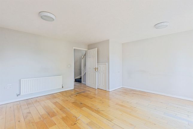 200, Beanfield Avenue, Coventry photo 4