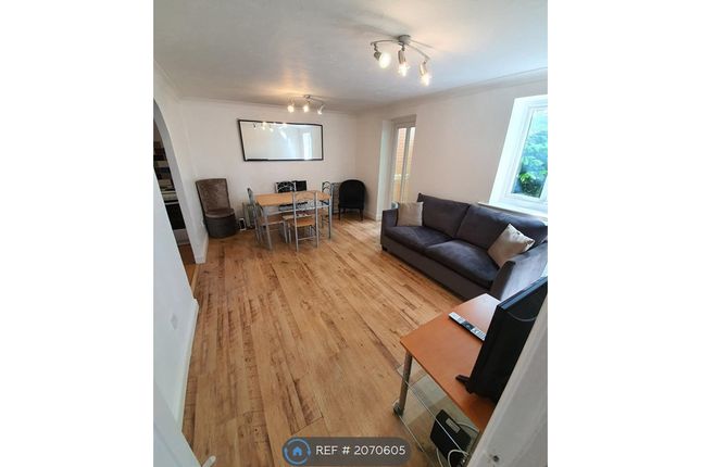 Thumbnail Flat to rent in Walsingham Close, Hatfield