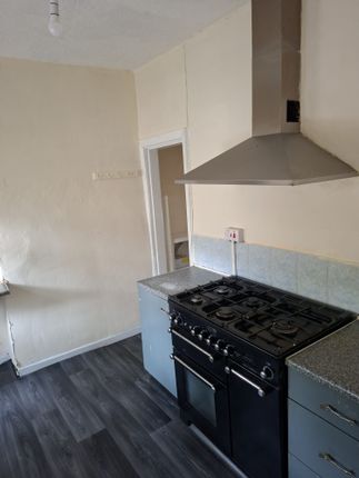 13, Hallworth Road, Manchester photo 4