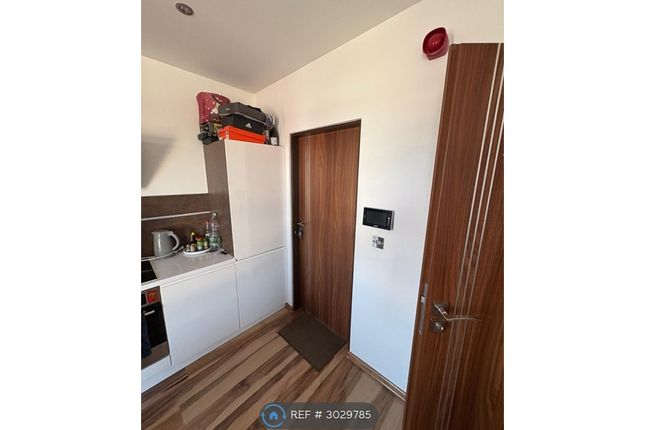 Flat, Wells Road, Bristol photo 5