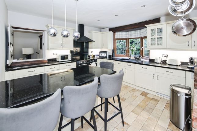 Witney Cottage, Windmill Lane, Balsall Common photo 2