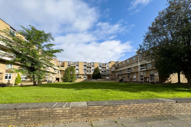 1-bed flat on 105 Waterloo Walk, Washington, £8,000
