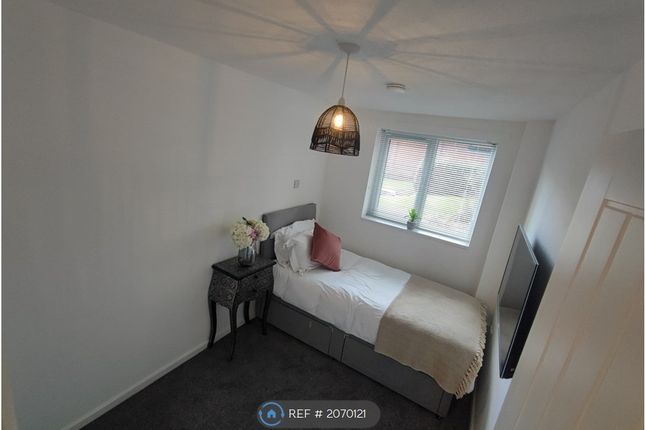 Flat to rent in Tytherington, Macclesfield