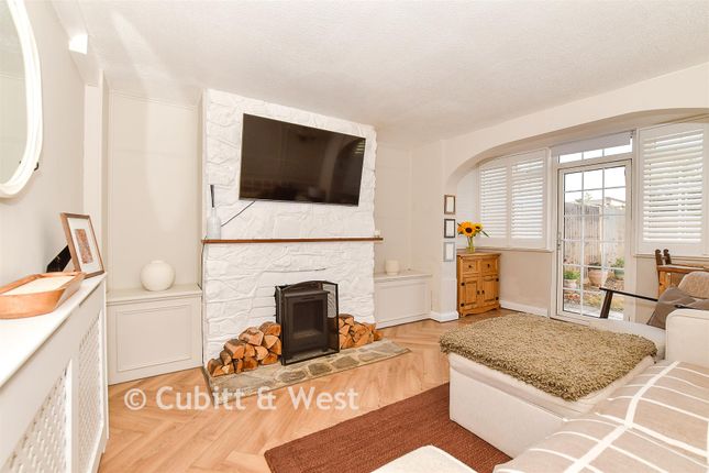 2-bed terraced on Rockhall Cottage, High Street, Uckfield, £265,000