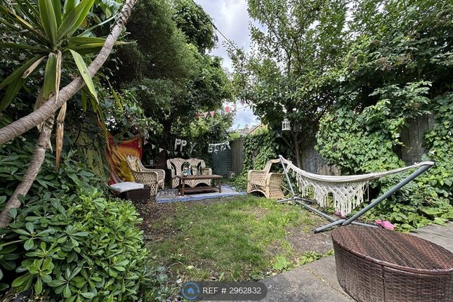 Brocklehurst Street, London photo 4