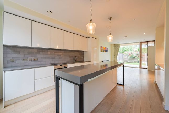 Thumbnail Terraced house to rent in Royal Wharf, Docklands, London
