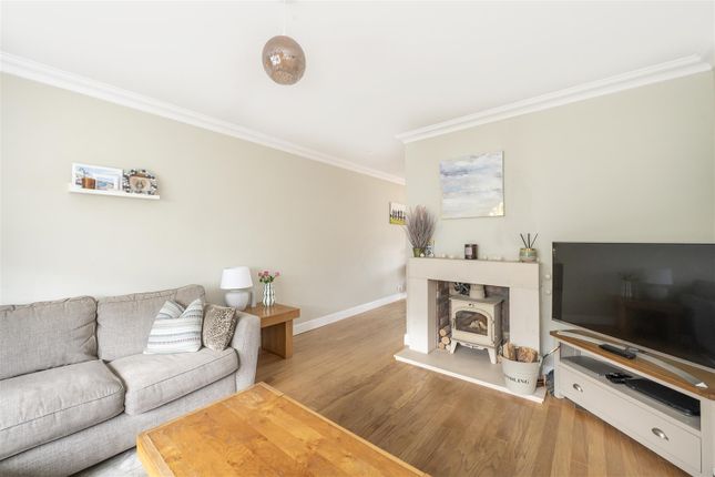 20, Dacre Crescent, Kimpton photo 2