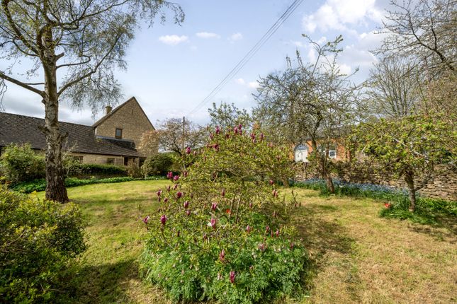 Link-detached house for sale in Wyatt Court, Shipton Oliffe, Cheltenham, Gloucestershire