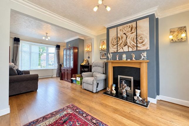 105, Ravenhill Road, Swansea photo 2