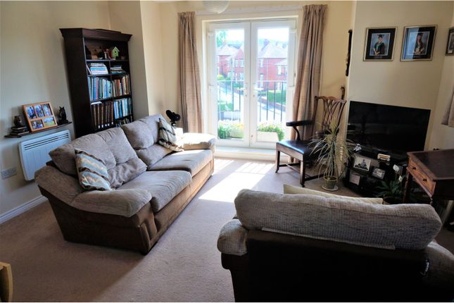Flat for sale in Dunstone Heights, Penistone, Sheffield