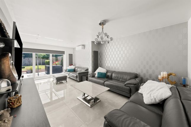 25, Derby Road, Uxbridge photo 4
