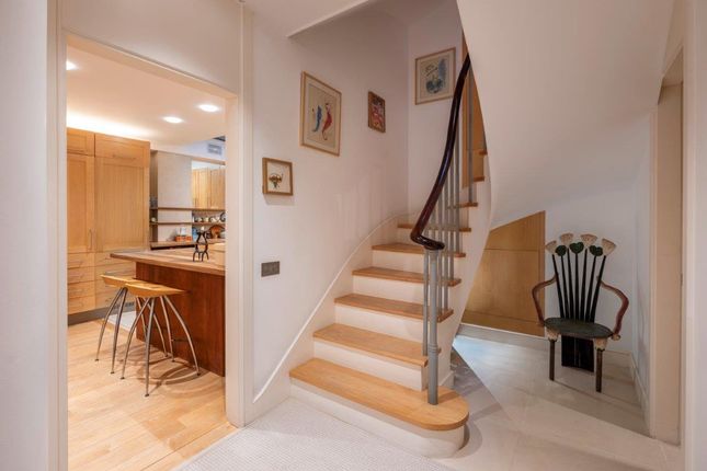 7, Devonshire Close, London photo 4