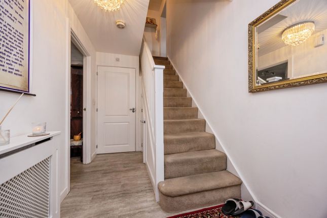 33, Scarlett's Road, Aldershot photo 4