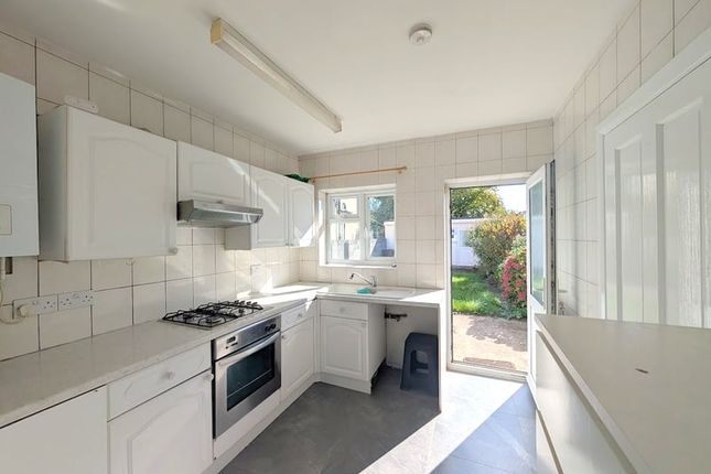 1, Longford Avenue, Feltham photo 3