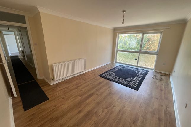11, Brook Street, Luton photo 2