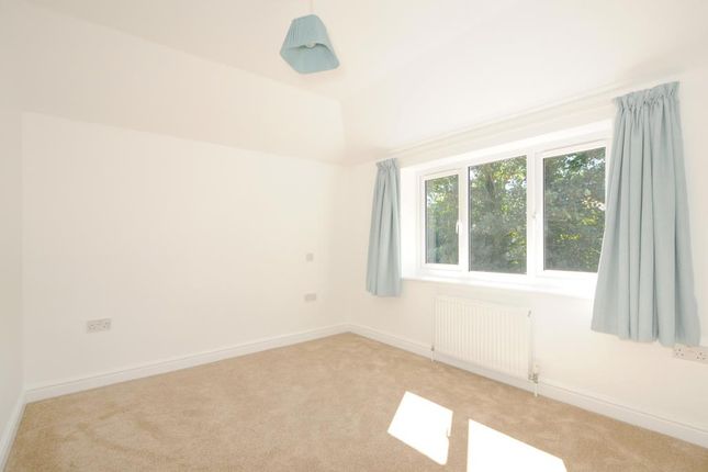 End terrace house to rent in Newbury, Berkshire