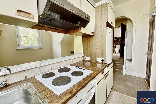 Flat 9, Regina House, Weymouth photo 3