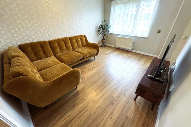 12, Bishops Court, Lossiemouth photo 3