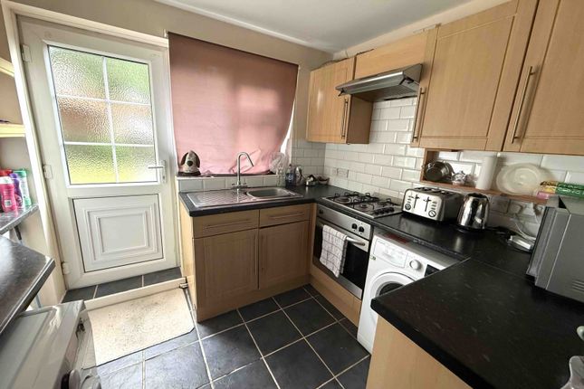 20 Wilkie Close, Scunthorpe photo 2