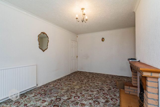 36 Lords Stile Lane, Bolton photo 4