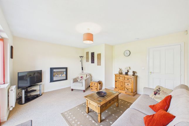 31 Meadowlands, Maryport photo 4