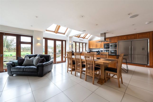 Oak Tree House,, Tapners Road, Reigate photo 2
