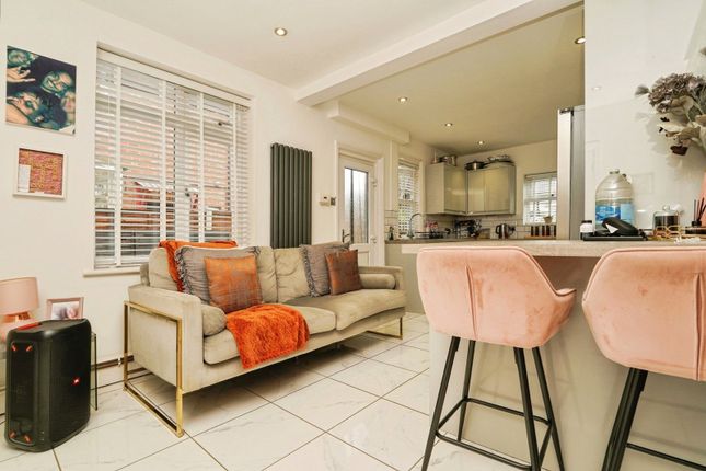 21, Furlong Road, Gloucestershire photo 4