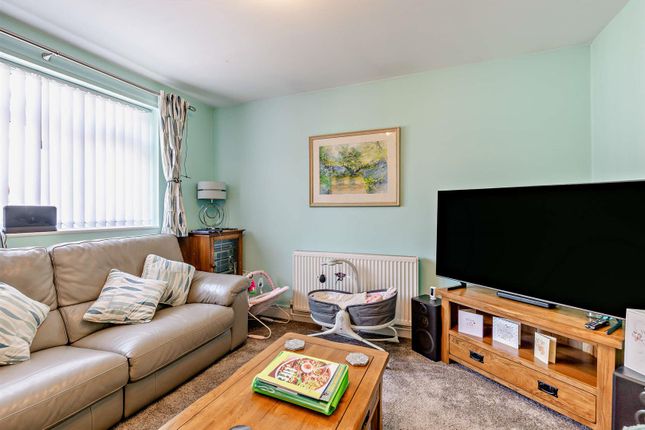 91, Franche Road, Kidderminster photo 3
