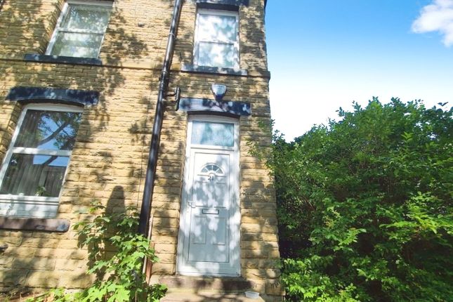 21, Surrey Street, West Yorkshire photo 2